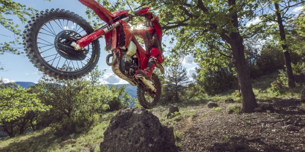 GASGAS 2025 : Dominez l’enduro avec la nouvelle gamme EC